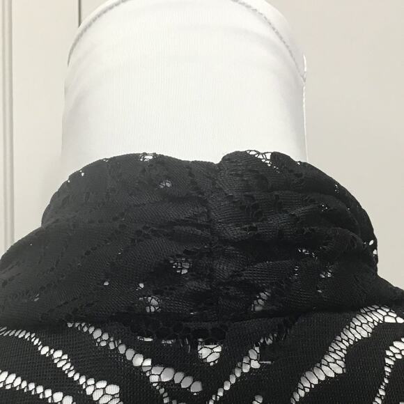 SUSAN GRAVER Black Peek Through Lace Jacket - Size Medium - Picture 4 of 4